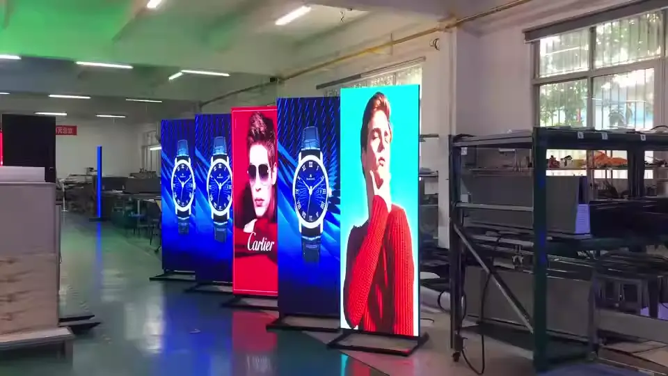 شاشات ليد بوستر اوت دور نحيفة